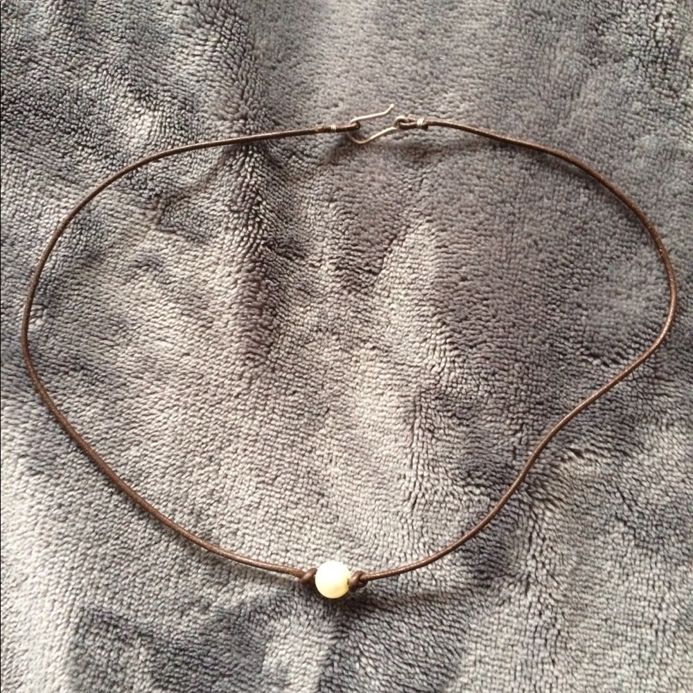 Pearl choker